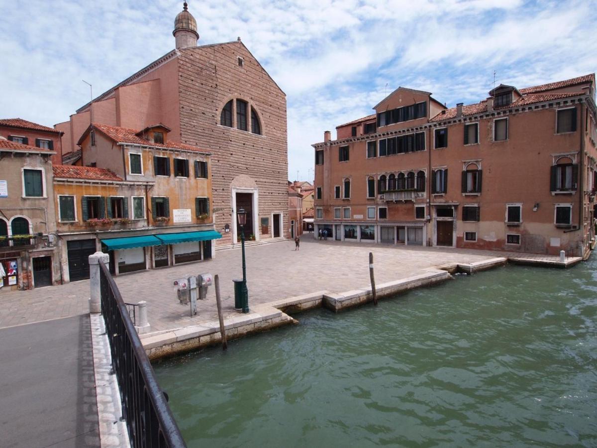 Rialto Deluxe Apartments Venedig Exteriör bild